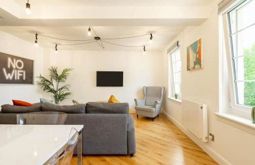 Central, Bright 2 Bed Flat - Pool & Sauna - Foto 6