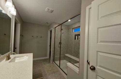 Cozy 5 bedroom and 4 bathroom - Foto 14