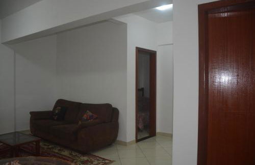 Dois quartos Cozinha completa Wi Fi Self check in com senha Central e perto de tudo a 4,4Km da Rodoviária e 15,4 km do Aeroporto Apartamentos 102 e 302 - Foto 28