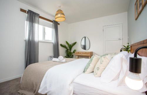 Vacant Nest The South End Spacious Smart TV - Foto 19