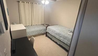 Relaxing Ducks Hang Out Haven 2 bed 1 bath and BBQ - Foto 3