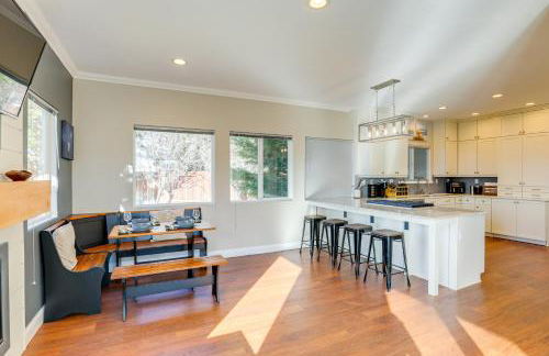 Mtn-View Haven with Hot Tub! 28 Mi to Mt Rose Ski - Foto 9