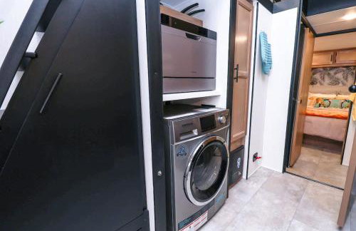 FunTropicalTinyHomeGolfCartLake - Foto 24