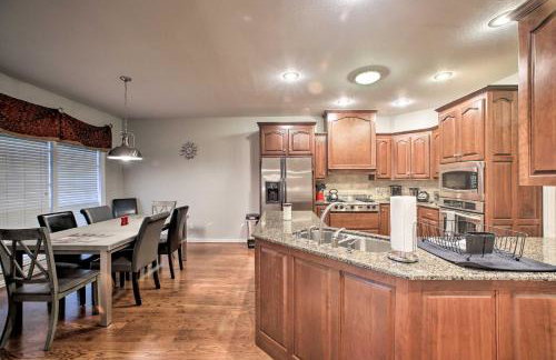 Bentonville Home with Pool Table, 2 Mi to Downtown! - Foto 7