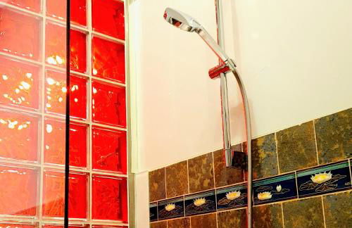 Apartment 3 large rooms with 2 separate bedbrooms close to city centre near Kudamm and KaDeWe - Foto 4