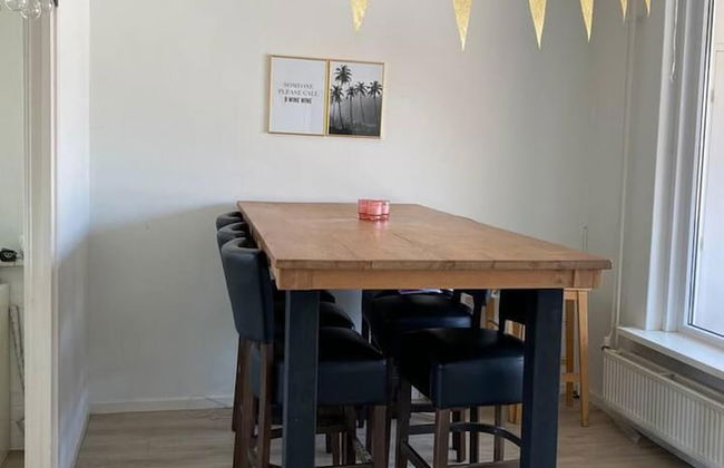 Charming 2-bed Apartment inc Balcony in Maastricht - Photo 9