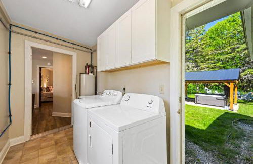 The Goat and Cherry - Dogs, Fire Pit & Hot Tub, Escape to Sister Bay! - Foto 19