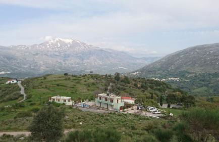 Elia Meronas - Photo 39