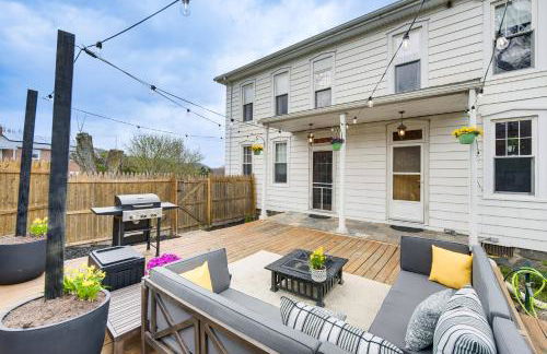 Pet and Family Friendly! Home with Fenced Yard and Deck - Foto 26