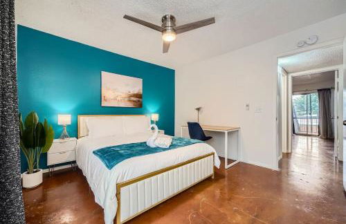 Your 2B Getaway - Steps 2 Dtwn - Sleeps 6 - Pool and Prkg - Foto 30