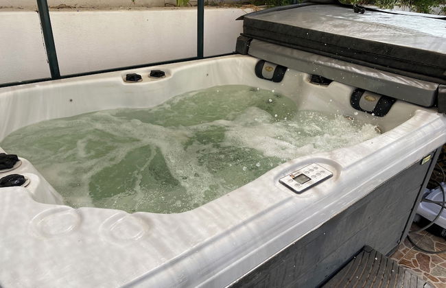 Luxury Beachfront Villa in La Perla - Photo 24