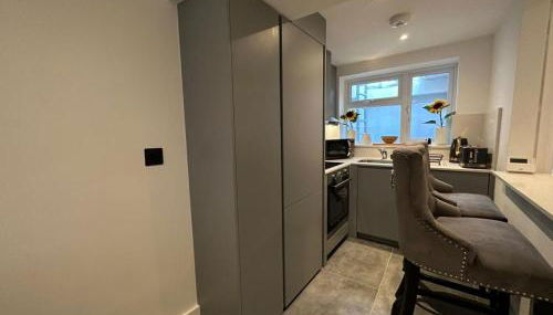 Two Bedroom House In Kilburn - Foto 5