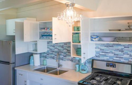 STUNNINGLY PERFECT Beach ALL NEW REMODEL Galore - Foto 38