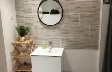 Maison Diana à 400 mètres à pieds de l'aéroport - Foto 6