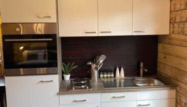 Willow Court Farm Studio East & Petting Farm, 8 mins to Legoland & Windsor, 15 mins to Lapland UK - Photo 5