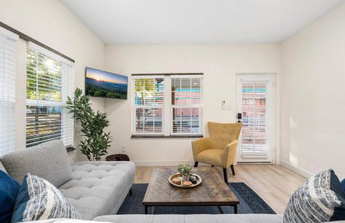 Walk to Old Town - Cozy Restored Cottage - Foto 3