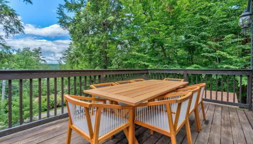 Waterfront Access with Kayaks Private Deck and a Firepit - Photo 3