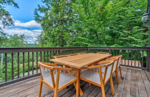 Waterfront Access with Kayaks Private Deck and a Firepit - Photo 3