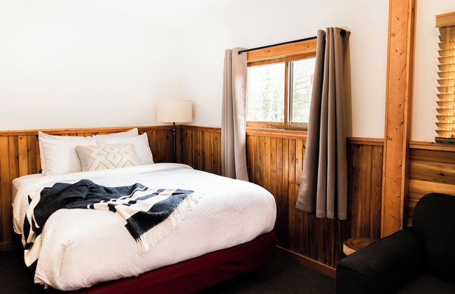 Miette Mountain Cabins - Photo 9