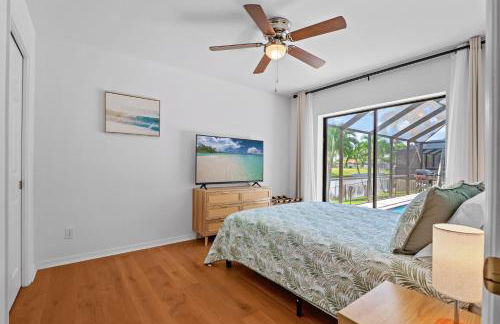 Pelican Paradise! Waterfront, BBQ, Heated Pool, King Bed, Luxury, Family Fun & More - Foto 12