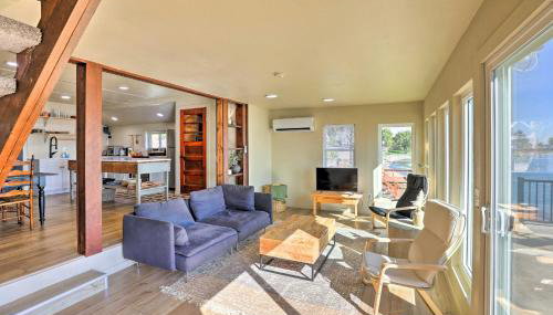 Lakefront Cabin with Patio and Views in Lake Norden - Foto 2