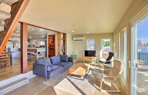 Lakefront Cabin with Patio and Views in Lake Norden - Foto 2