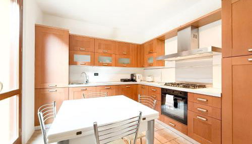 Dimora Larianda - Private Parking and Garden - Foto 5, stove, dishwasher, toaster