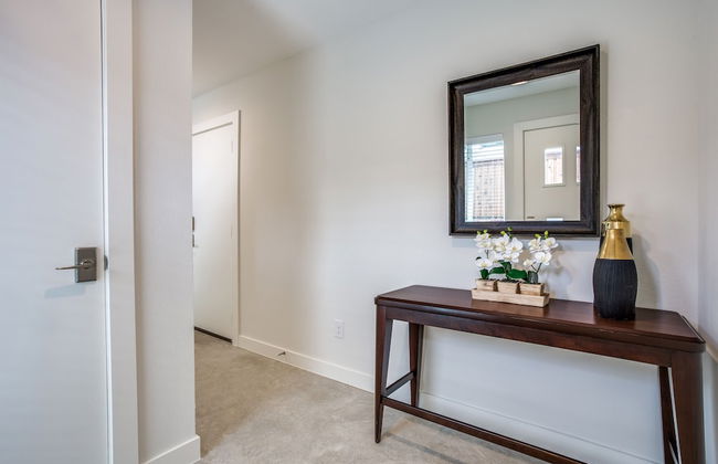 Upscale 2 bedroom Dallas TownHome - Foto 4