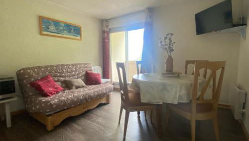 Appt chaleureux 2 - 4 personnes au pied des pistes - draps et linges de toilette non fournis - ménage non inclus - Foto 1