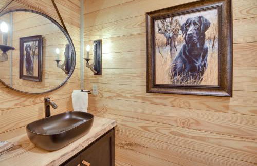 Spacious Midway Cottage with Porches, Near Hunting! - Foto 12