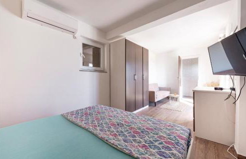 2 Bedroom Amazing Home In Dubravica - Foto 37