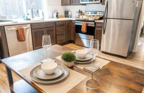 Walkable Apt Next to Restaurants, Bars, and Shops! - Foto 4