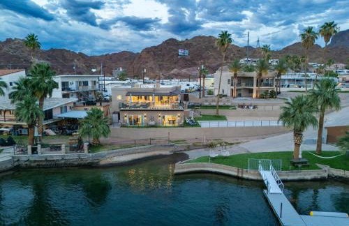 New Luxe Riverfront Home, Launch & Dock, Gamerooms - Foto 27