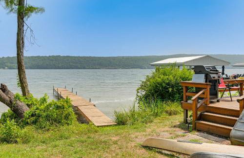 Dock and Rowboat Beechnut Bungalow on Keuka Lake - Foto 20