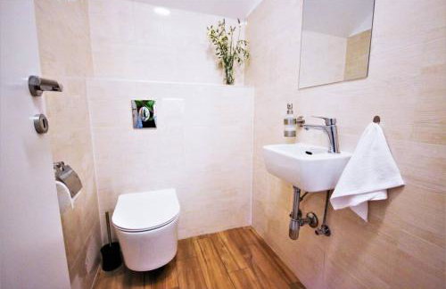 New Villa with Pool - Foto 7