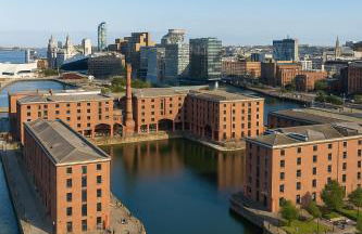 Central Apt - Sleeps 6- Steps to Bars & Restaurant - Foto 40