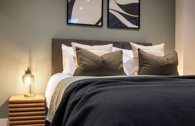 Thetford Hive - Photo 17