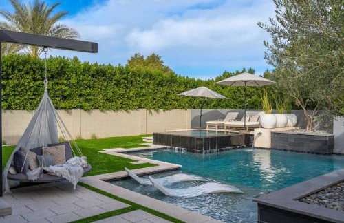 Elegant Phoenix Getaway w Pool and Spa Heating - Foto 6