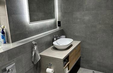 Luxury West London 3BR House, Cul De Sac - Foto 3