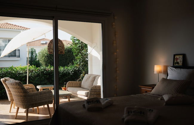 Sunny and Family Friendly Apartment Directly at the Pool - Foto 9