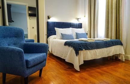 Apartamentos Puente Romano Suites Parking Gratis - Foto 69