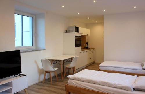 Apartment mit Küche, 2 Einzelbetten, Dusche, Parkplatz, schnellem Internet, ADA7 - Foto 2