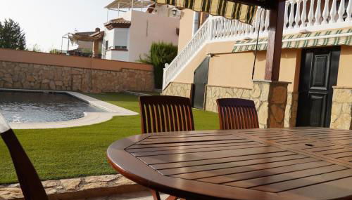 Villa Oropéndola Piscina agua salada, parking, barbacoa pax 14 - Foto 2, Garden, sunbed