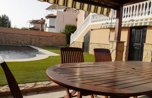 Villa Oropéndola Piscina agua salada, parking, barbacoa pax 14 - Foto 2