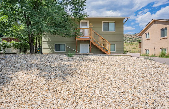 2BR Aptmt Parks Private Deck, Mountain Views! - Photo 46