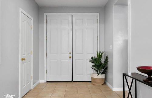 NorthWest Farmhouse - Photo 7