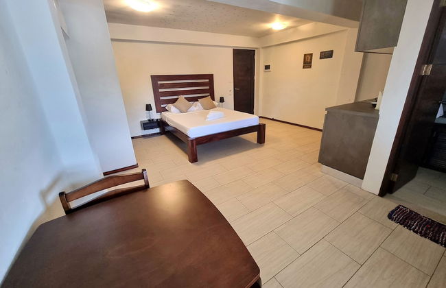 Day & Night Accommodations - Photo 11