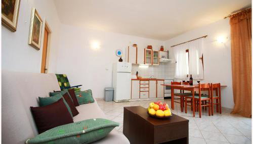 Apartment Benjamin - Photo 2