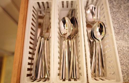 Peaceful Family Friendly 2BR 2BA Entire Apt Unit in Belmont Hill - Foto 3