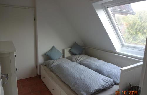 Fewo Schröder - BUDE 63a - mit Strandkorb am Meer - inklusive Bettwäsche und Handtücher - Foto 2